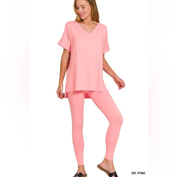 NWT! 2pc Set Pink V-neck Hi Lo Side Slights and Soft Leggings - Picture 1 of 2
